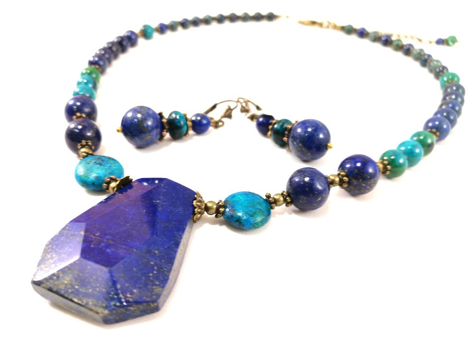 collier-bleu-turquoise-en-lapis-lazuli-et-chrysocolle-2-les-creations-de-marion