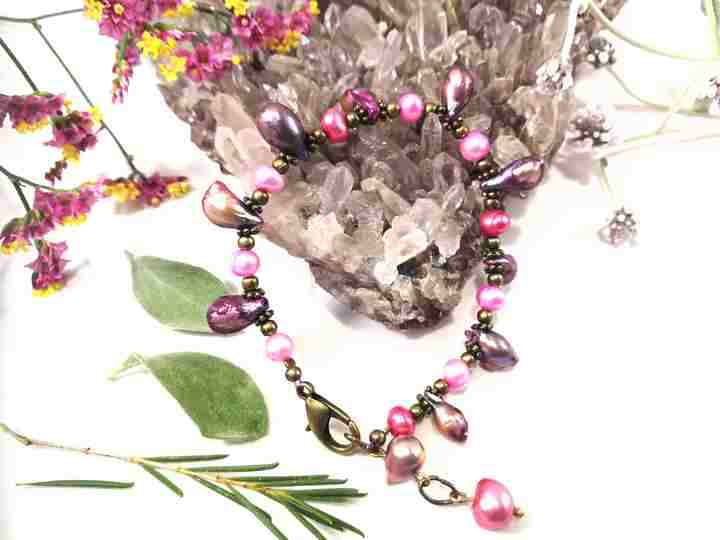 bracelet-rose-fuchsia-en-perles-de-culture