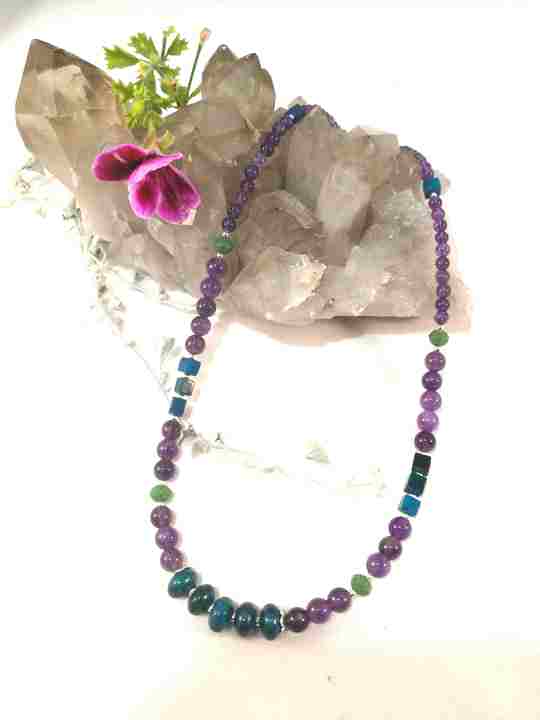 collier-violetturquoise-en-amethyste-chrysocolle-cristaux-de-boheme