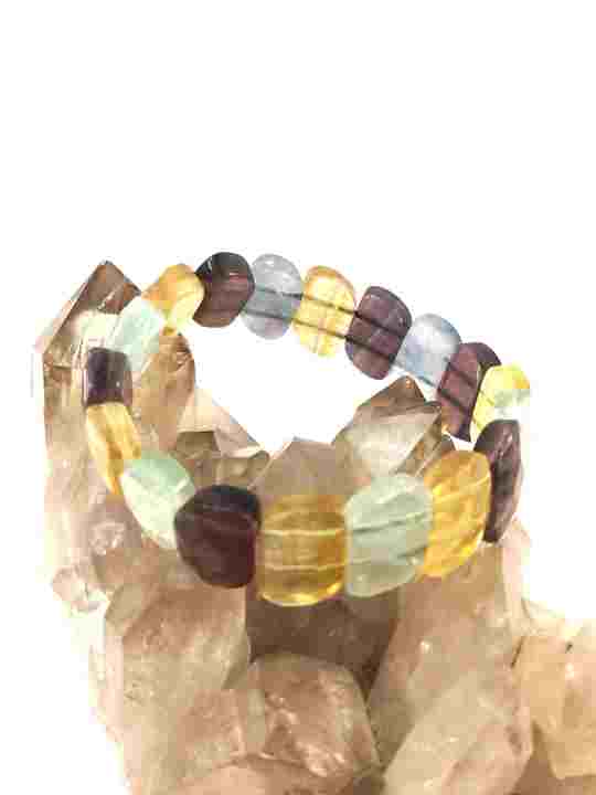 bracelet-multicolore-en-fluorite-et-quartz-fume-sur-elastique