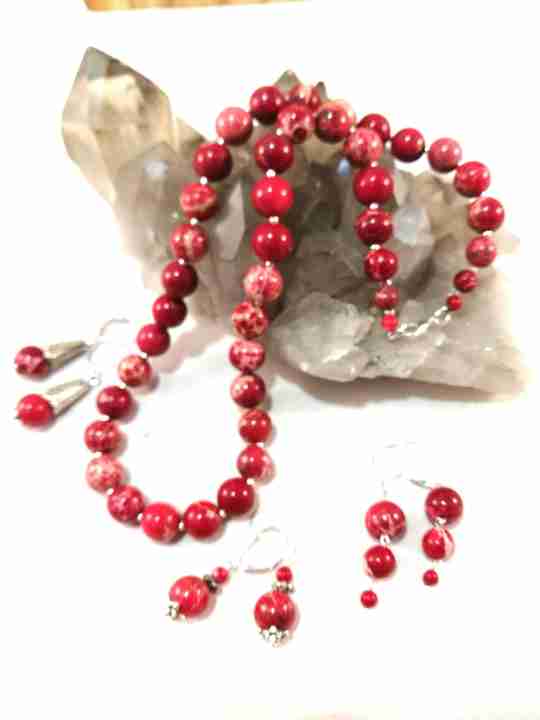 collier-rouge-en-jaspe-regalite10mm-les-creations-de-marion