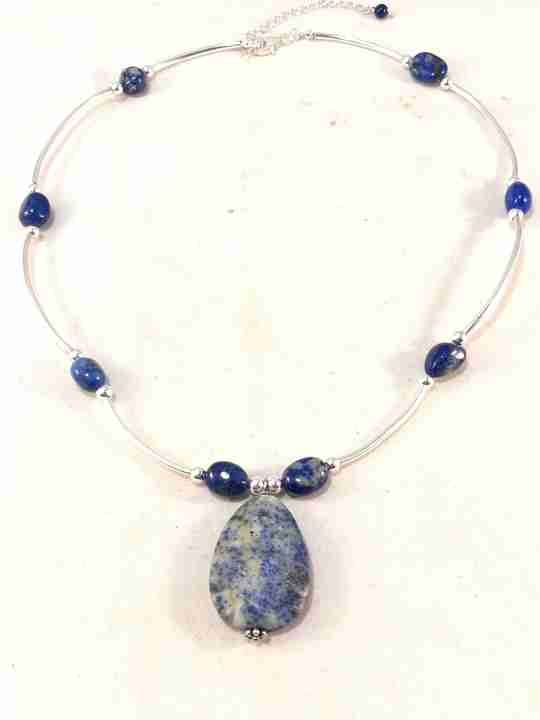 collier-en-argent-massif-et-lapis-lazuli