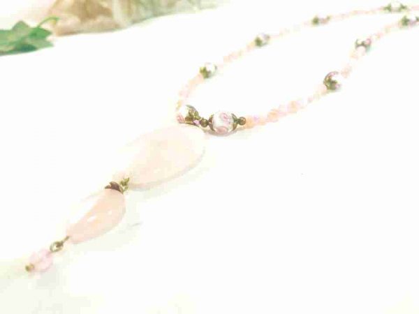 collier-sautoir-en-quartz-rose-et-verre-de-murano-les-creations-de-marion