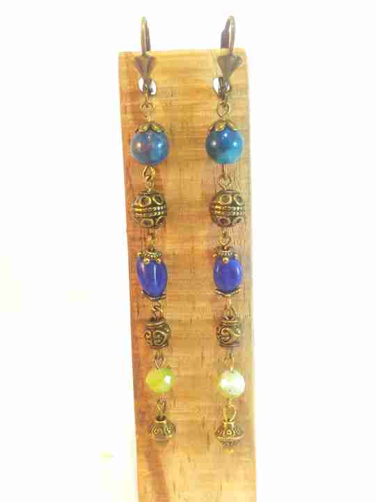 boucles-doreilles-tibetaines-en-jade-apatite-lapis-lazuli-2-les-creations-de-marion