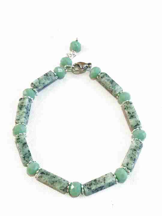 bracelet-en-jaspe-gris-vert-et-cristaux-de-boheme-les-creations-de-marion